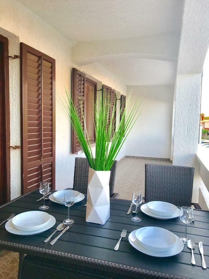 Apartmani Lisac Baska  Exterior photo